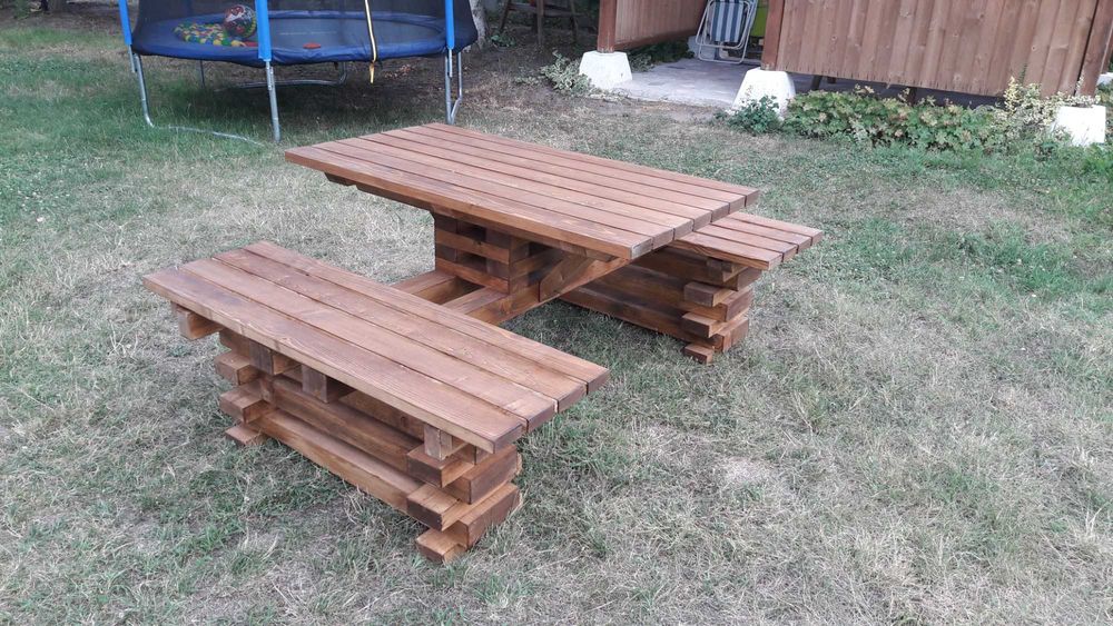 Маси и пейки, масивни дървени комплекти за открито