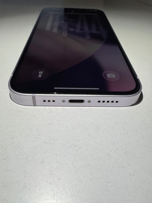 IPhone 14 128GB Fullbox, Neverlocked, husa + folie cadou!