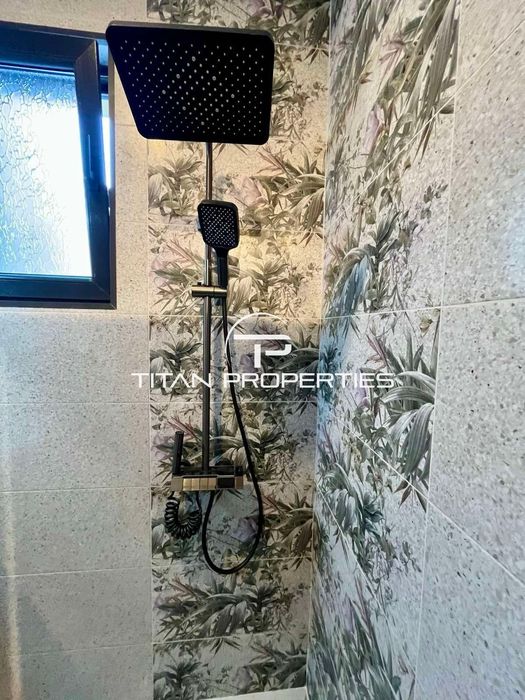 Четиристаен апартамент за продажба в жк. Христо Смирненски