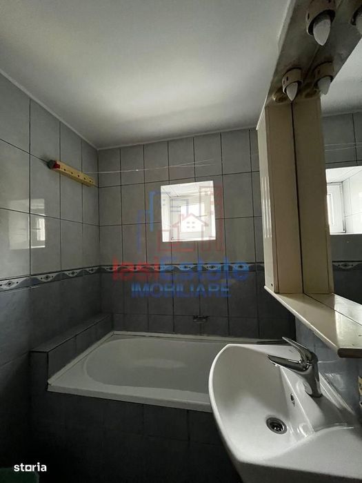 Apartament 3 camere zona Esplanada din Nicolina