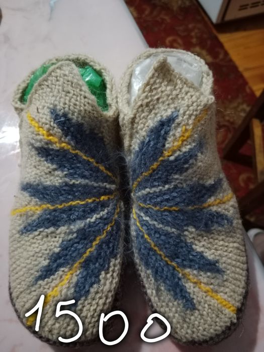 Продам вязаные тапочки размеры разные