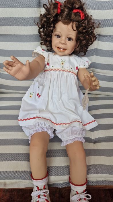 Papsusa Colectie, Judith by  Monika Levenig