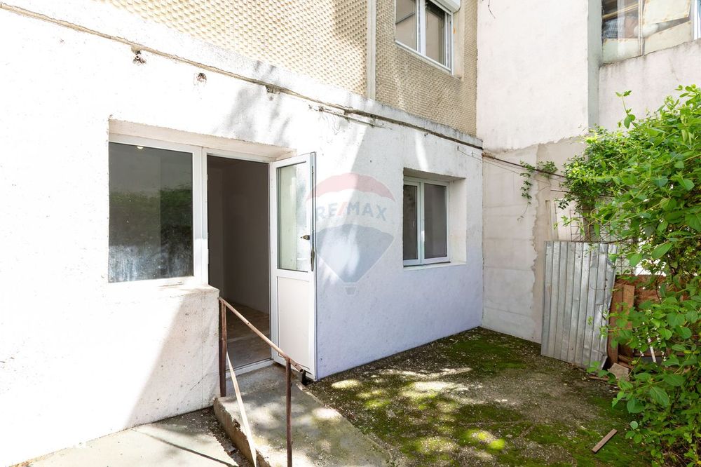 Apartament 3 camere decomandate – Strada Orizontului , zona Letea