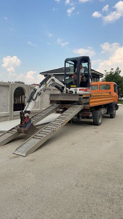 Услуги с багер,валяк, самосвал,изграждане на септични ями