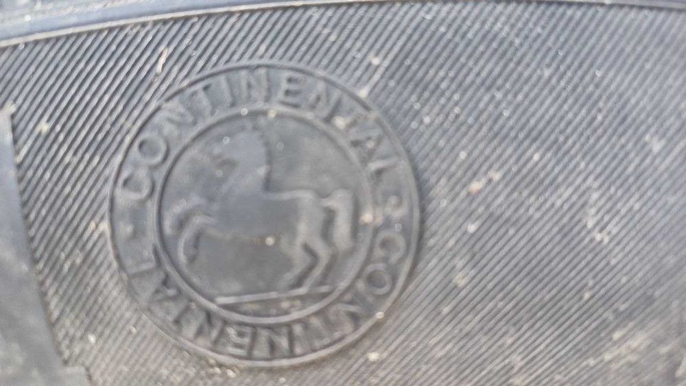 Зимни гуми Continental 235/60/16
