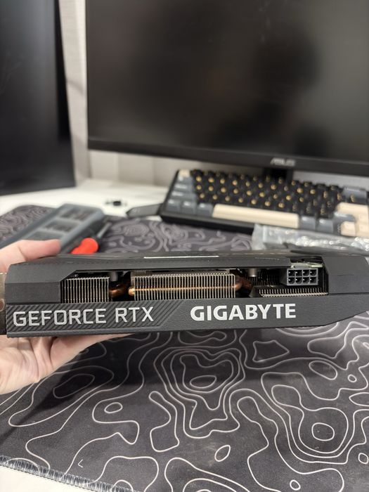 Продам видеокарту Gigabyte RTX 3060 12gb