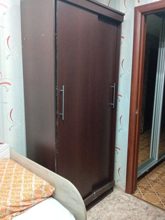 Продам плательный шкаф