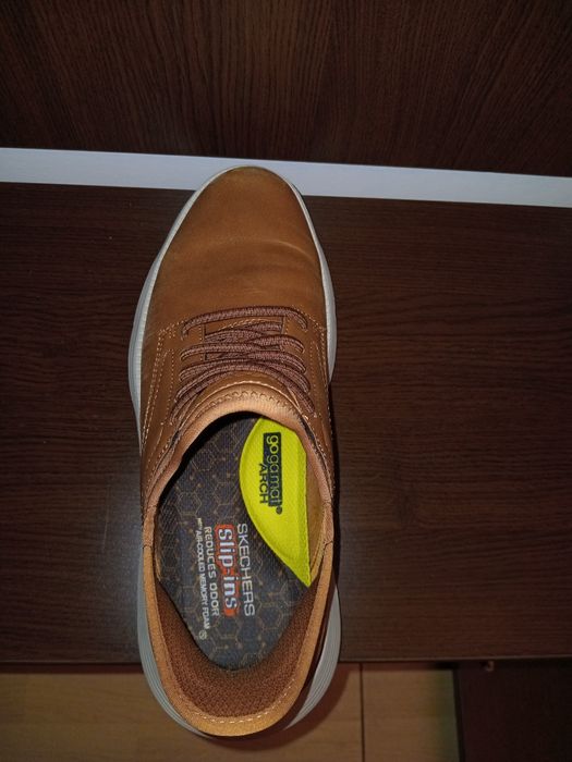 De vanzare pantofi piele naturala Schechers  slip-ins!