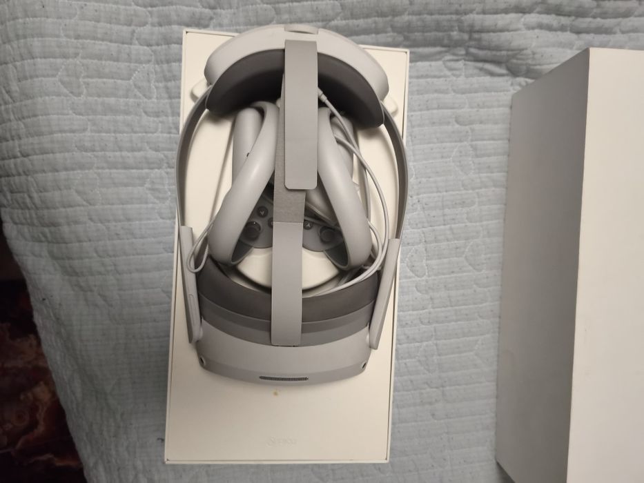 Виар очки. PICO 4