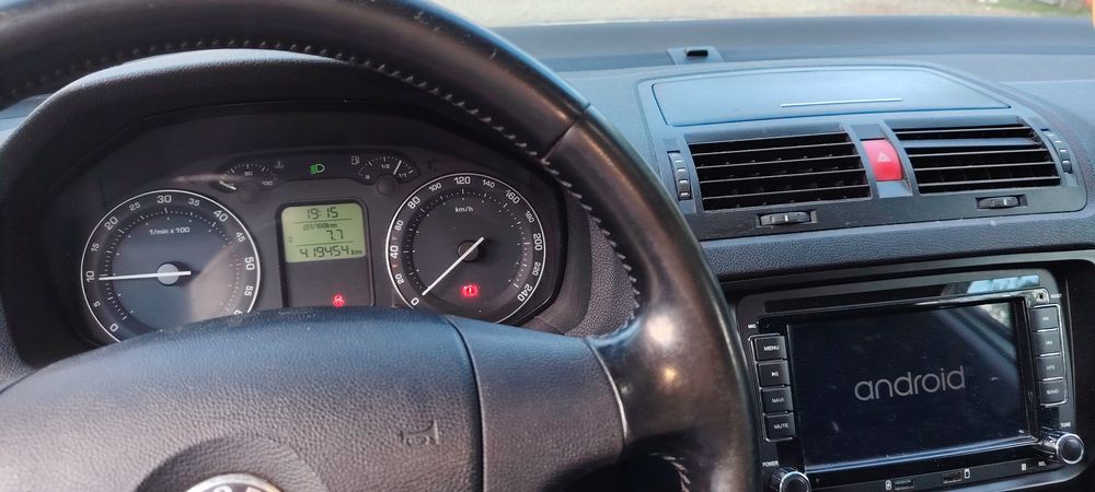 De vânzare golf 5 2008si Skoda Octavia 2 2005