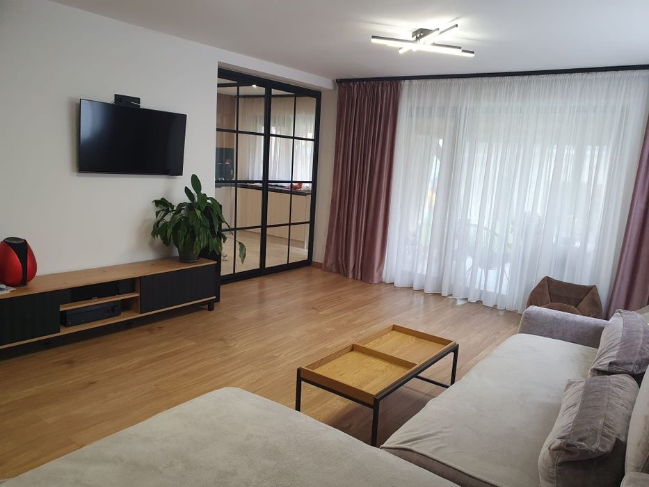 Casa 4 dormitoare mobilata utilata cartier Izvor Brasov