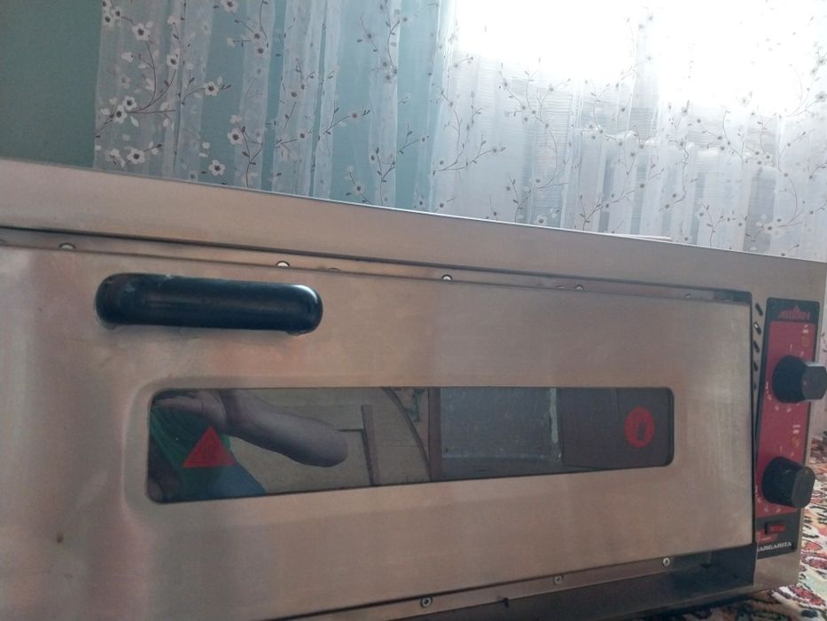 Продам пиццу печь