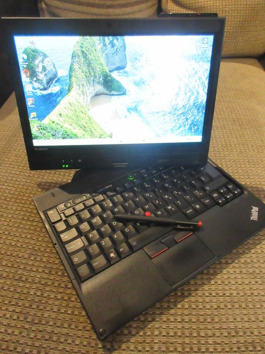 Lenovo Thinkpad X220T, i7-2620M, 8GB ram, 250GB SSD