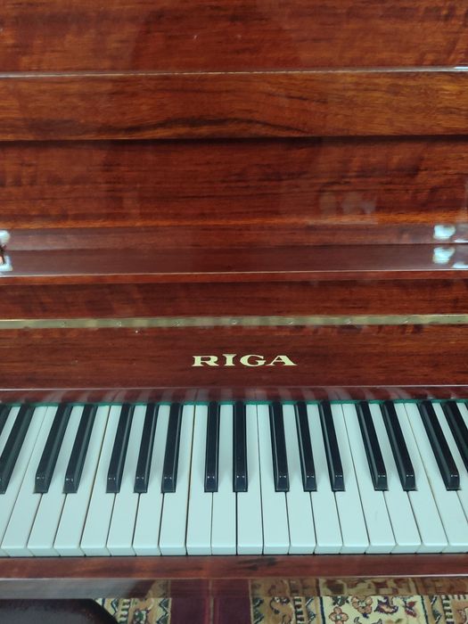 Пианино Riga pianino