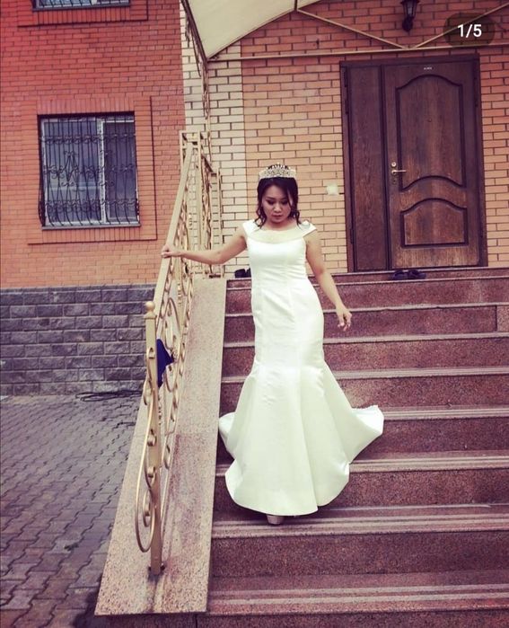 Продам Женское платье