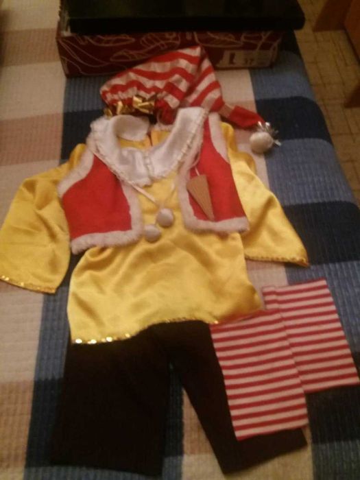Продам детские костюмы