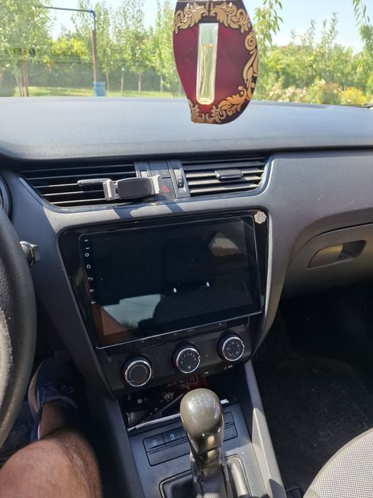 SKODA Octavia 2013 — imagine 2