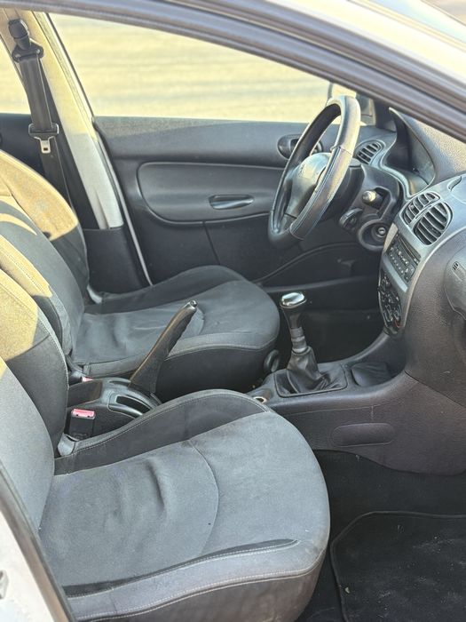 Peugeot 206 HDI 2008 – AC funcțional, economic, ideal oraș / navetă