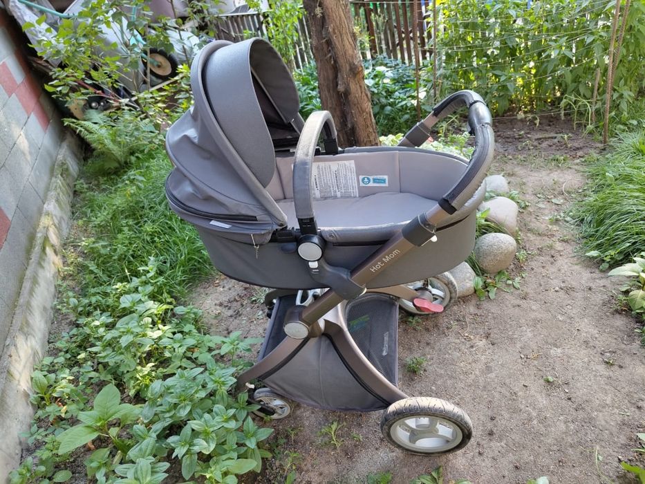 Продам коляску от 0-3 лет