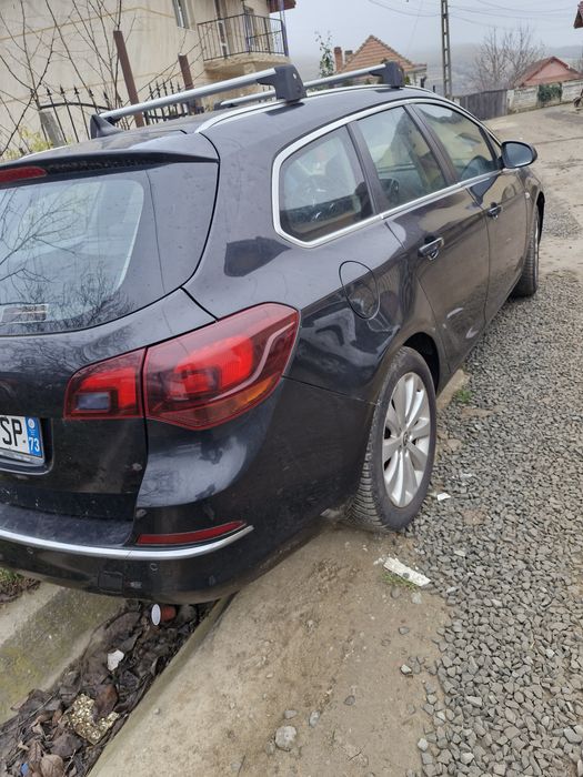 Vând opel astra j Activ 1.6 benzină gaz euro 6