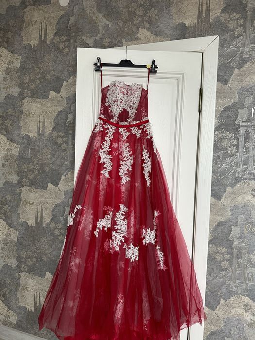 Платье вечернее