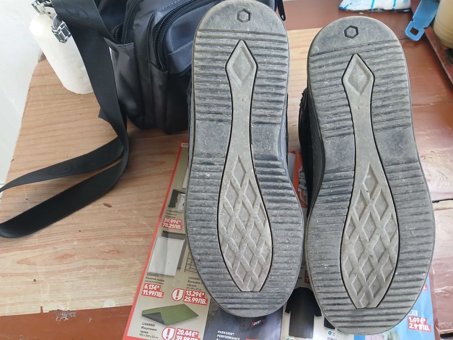 Зимни Обувки Запазени.