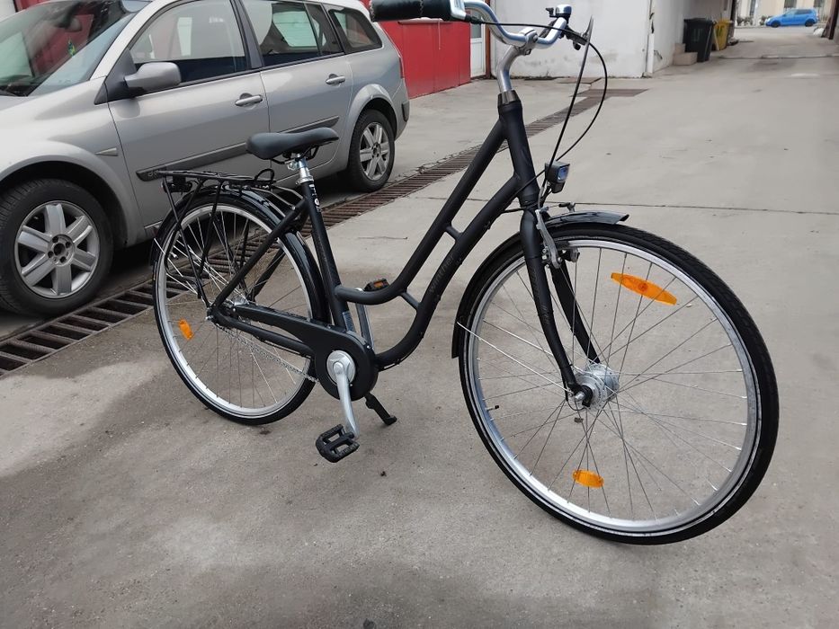 Vând bicicleta din aluminiu pentru damă