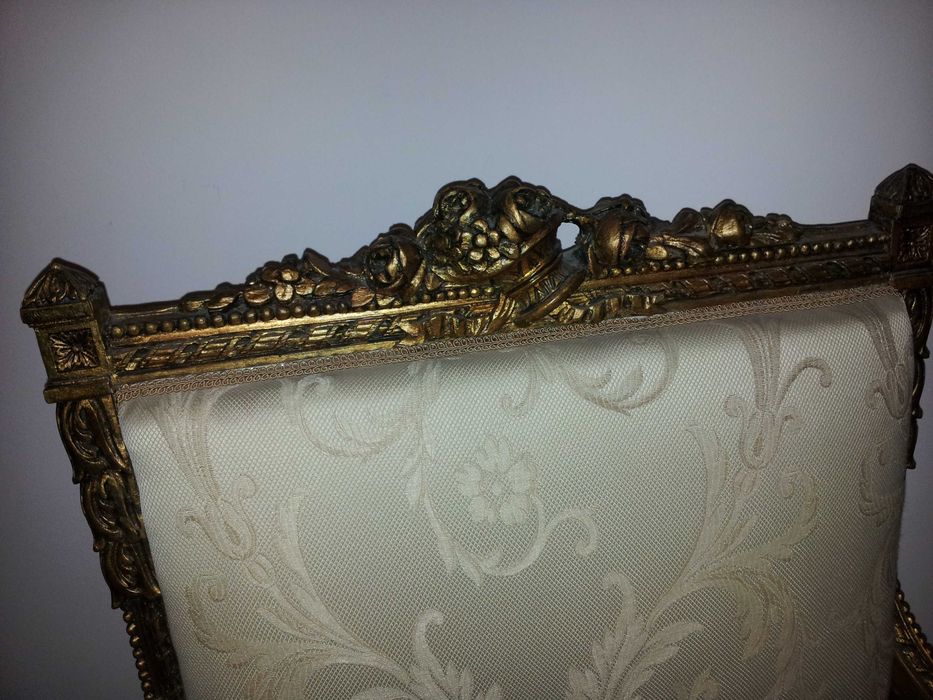 Set masa si doua fotolii stil Louis XIV - XV