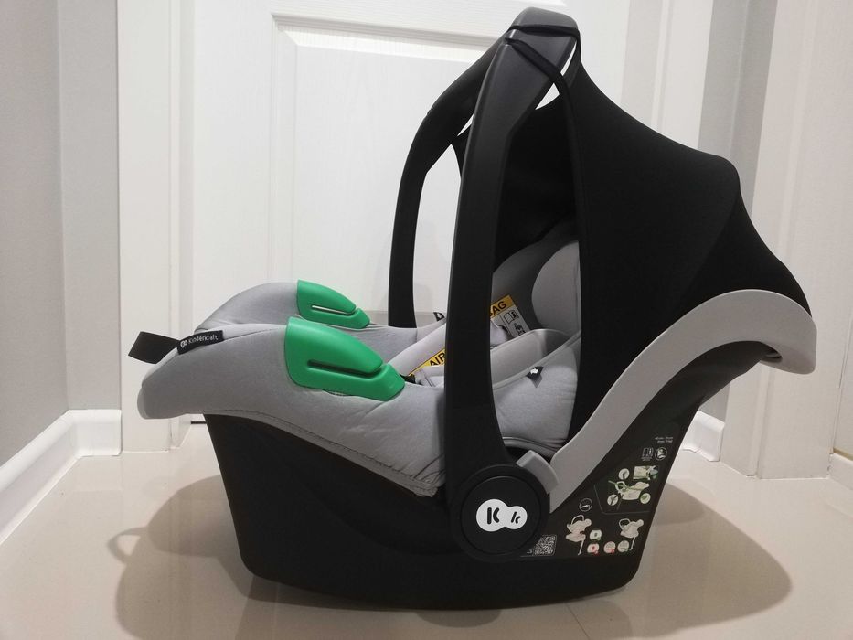 НОВ Кош за кола Kinderkraft + адаптори