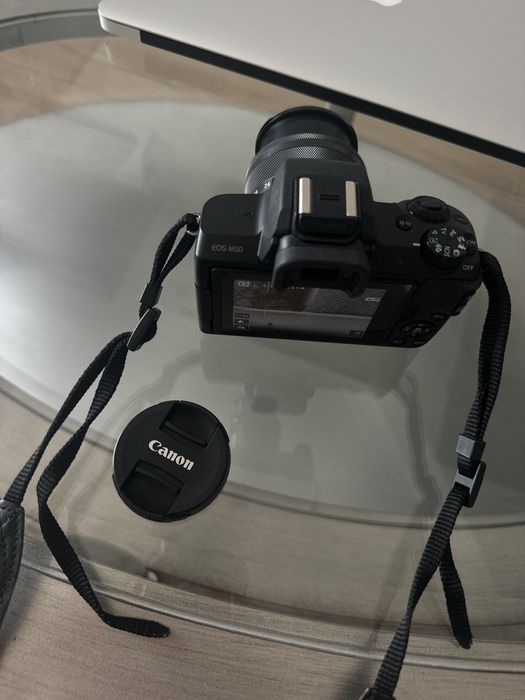 Canon EOS M50 фотоаппарат