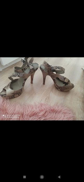 Sandale Esprit cu model