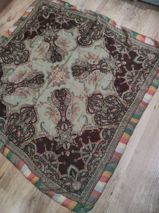 Eșarfă din mătase