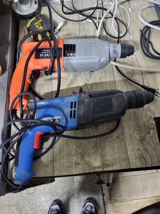Электроинструмент.