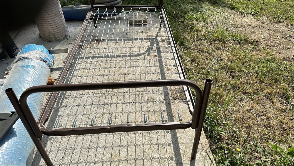 Железни легла употребявани.