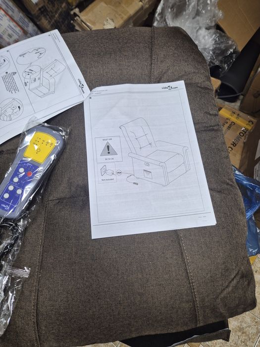 Акцентен фотьойл с функция за масаж за хол,спалня ,офис ,заведение, салони