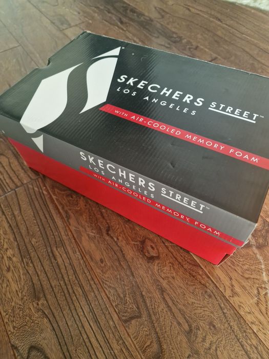 Кроссовки skechers