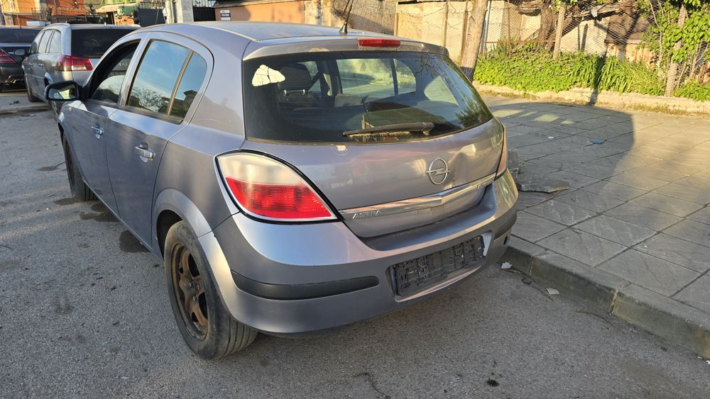 Opel Astra H 1.6 105 коня на части