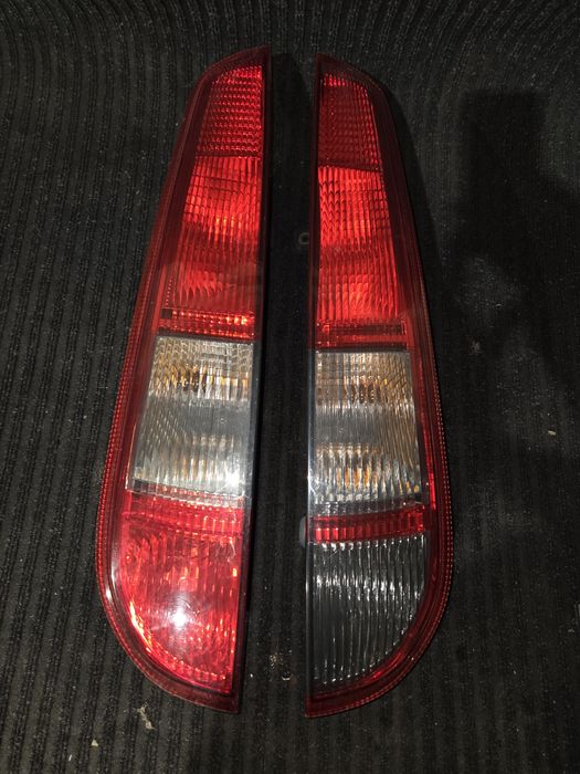 Оригинални стопове Ford Focus MK2 Форд Фокус МК2 ляв и десен стоп