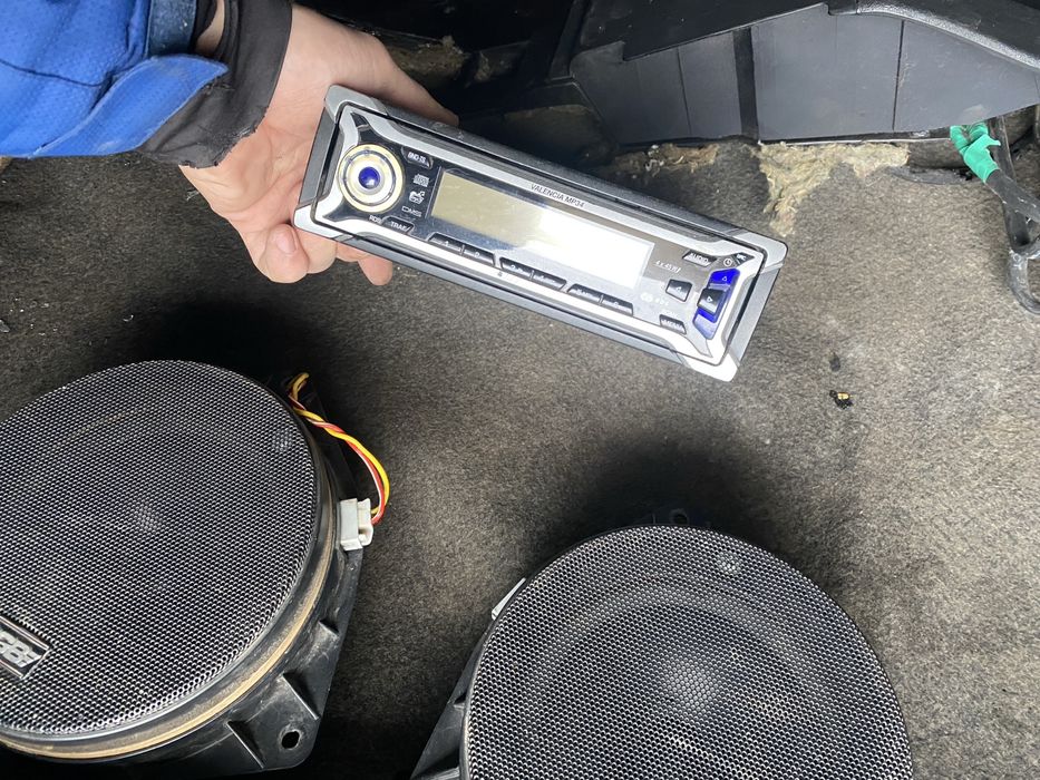 Магнитола оригинал с aux