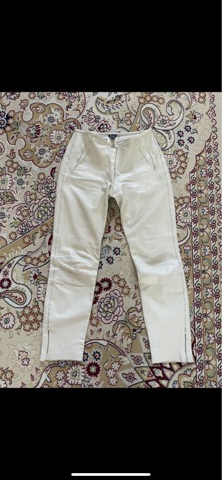 Женские кожаные брюки Gianfranco Ferre