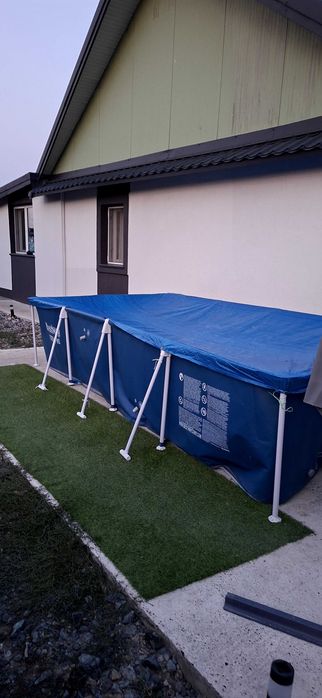 0752134933 Piscina cu tot cu pompa