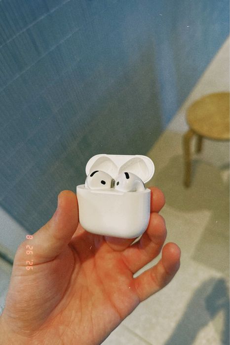 Продается AirPods 4