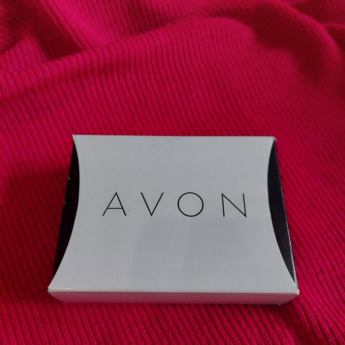 Продам новые серьги