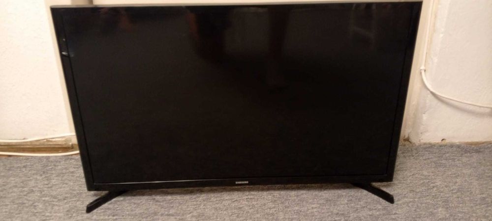 Televizor led Samsung 80 cm
