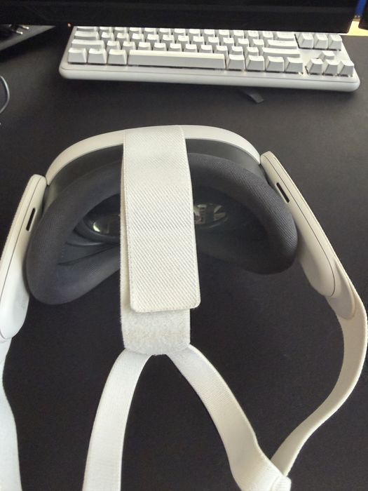 Продам vr meta qest 3