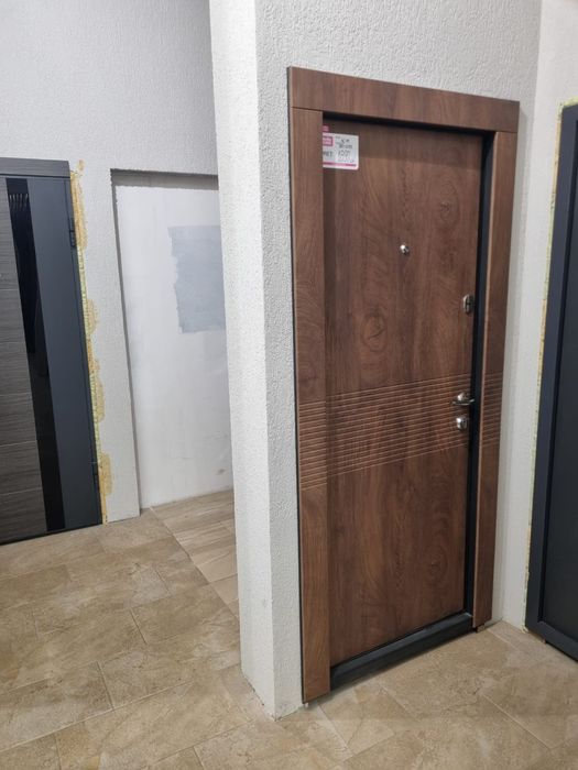 Montaj uși metalice apartament si vile usi anti foc