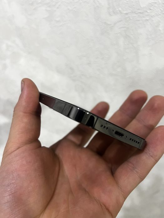 iPhone 13 pro.  Ideal