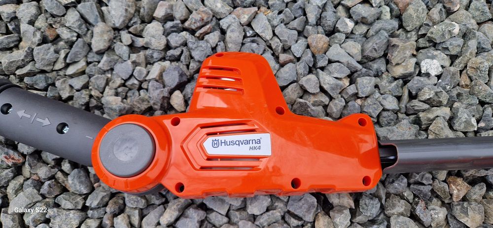 Husqvarna foarfeca-drujba pe acumulatori