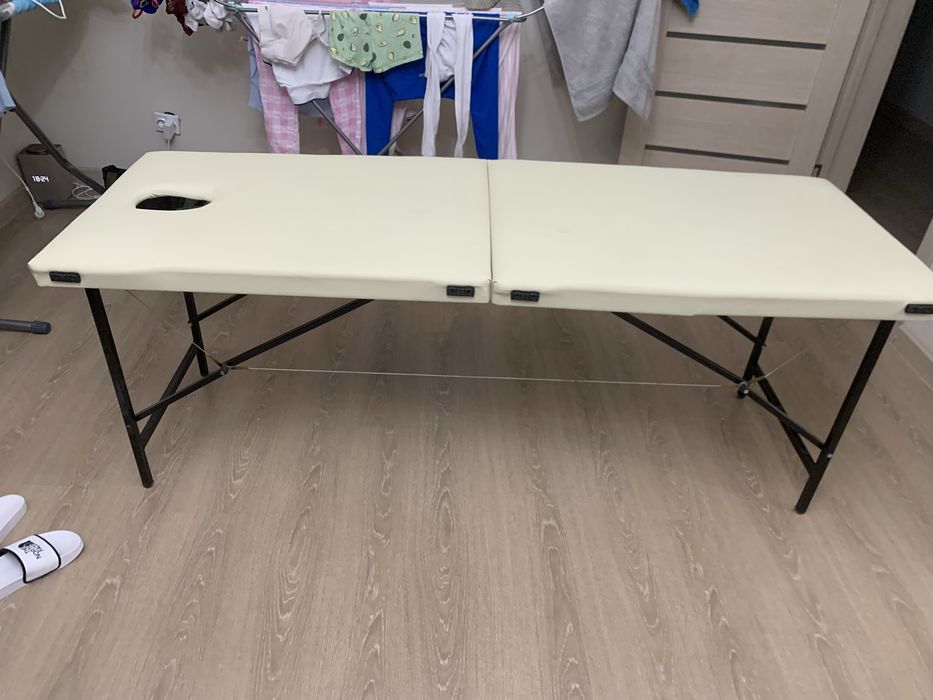 Продам кушетку масажную