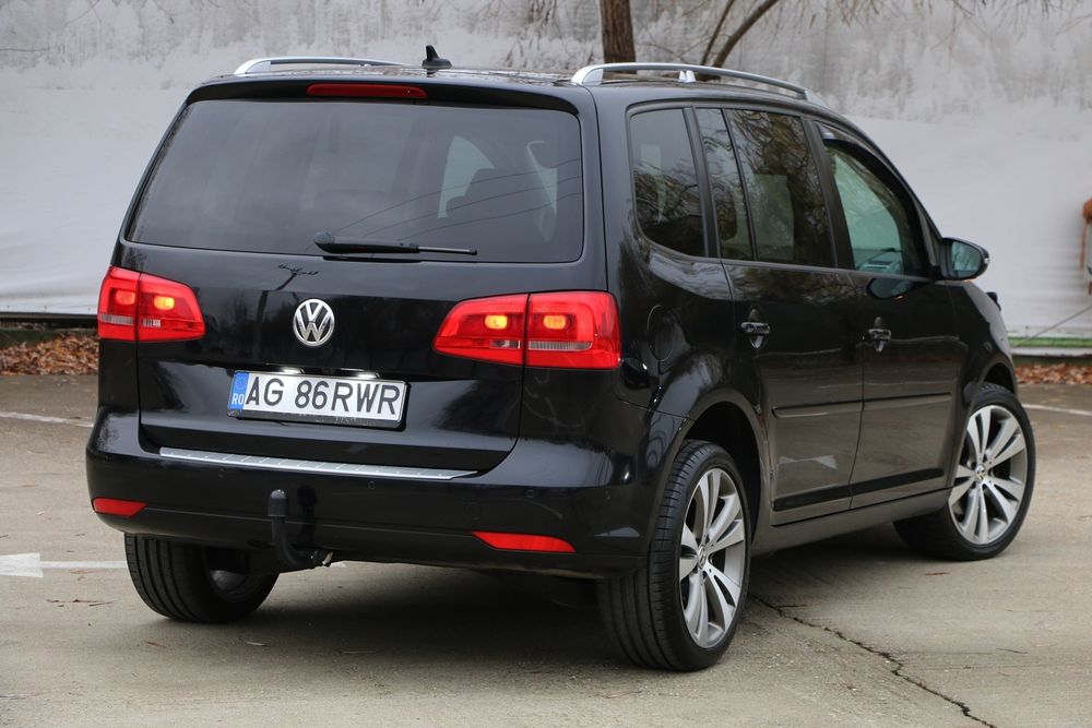 VW Touran~2.0 TDI 140CP~Sportline~BiXenon~ Navigație~Camera~Webasto